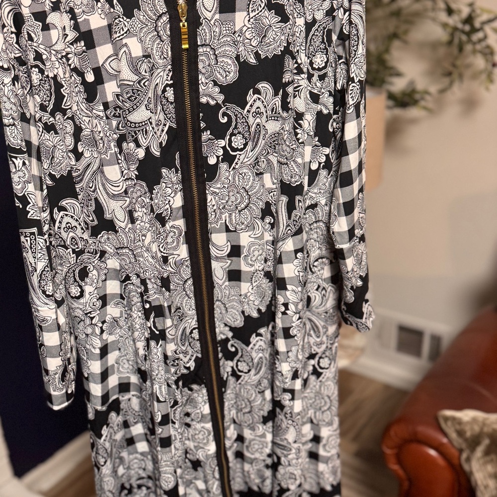 Zadie B’s Black and White Patterned “The Ivy” dress